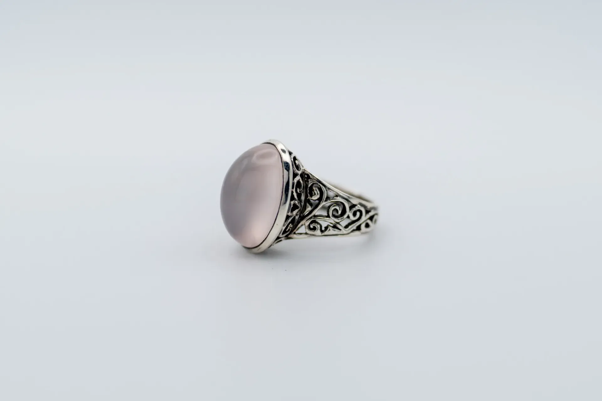 Rose Quartz Silver Ring, Handcrafted Jewelry, Cabochon Gemstone